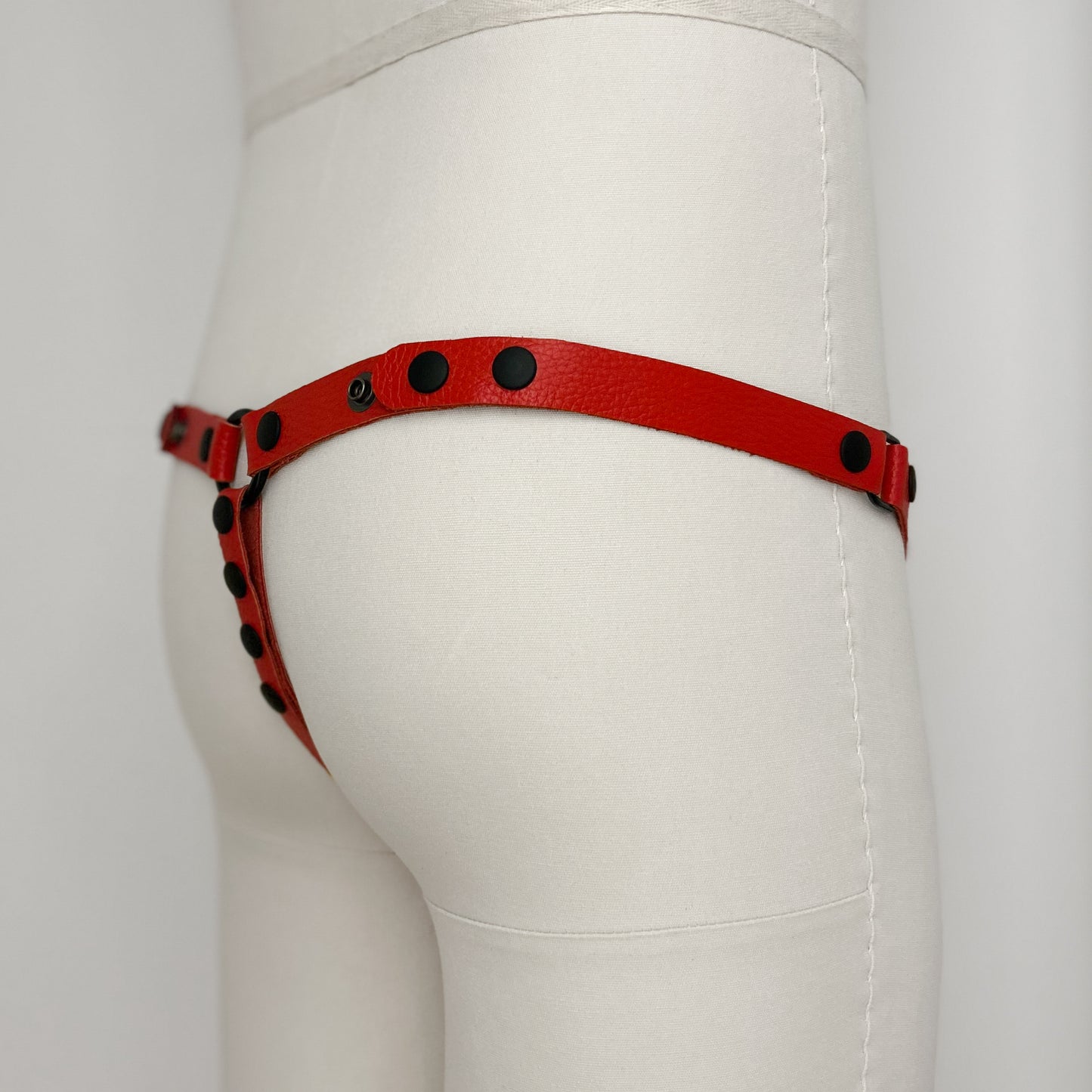 Red Thong Harness - Black