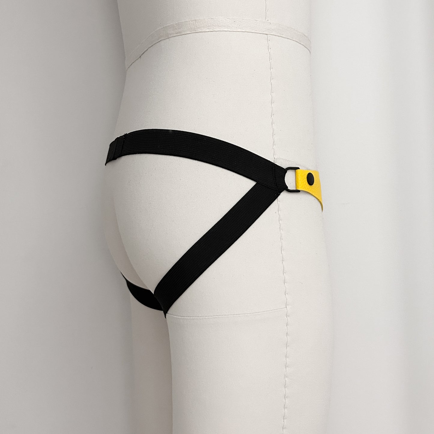 Yellow Jock Harness - Black